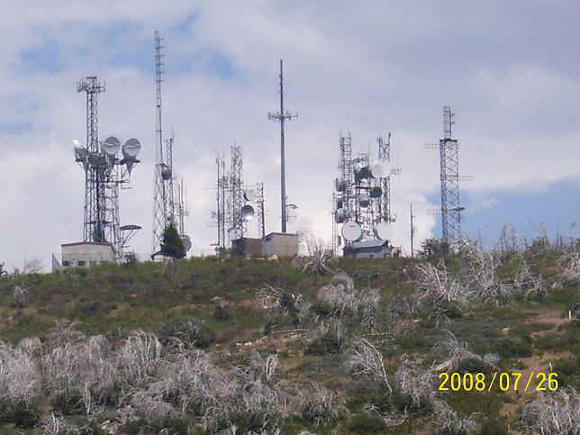 BigBearAntennas.jpg (62199 bytes)